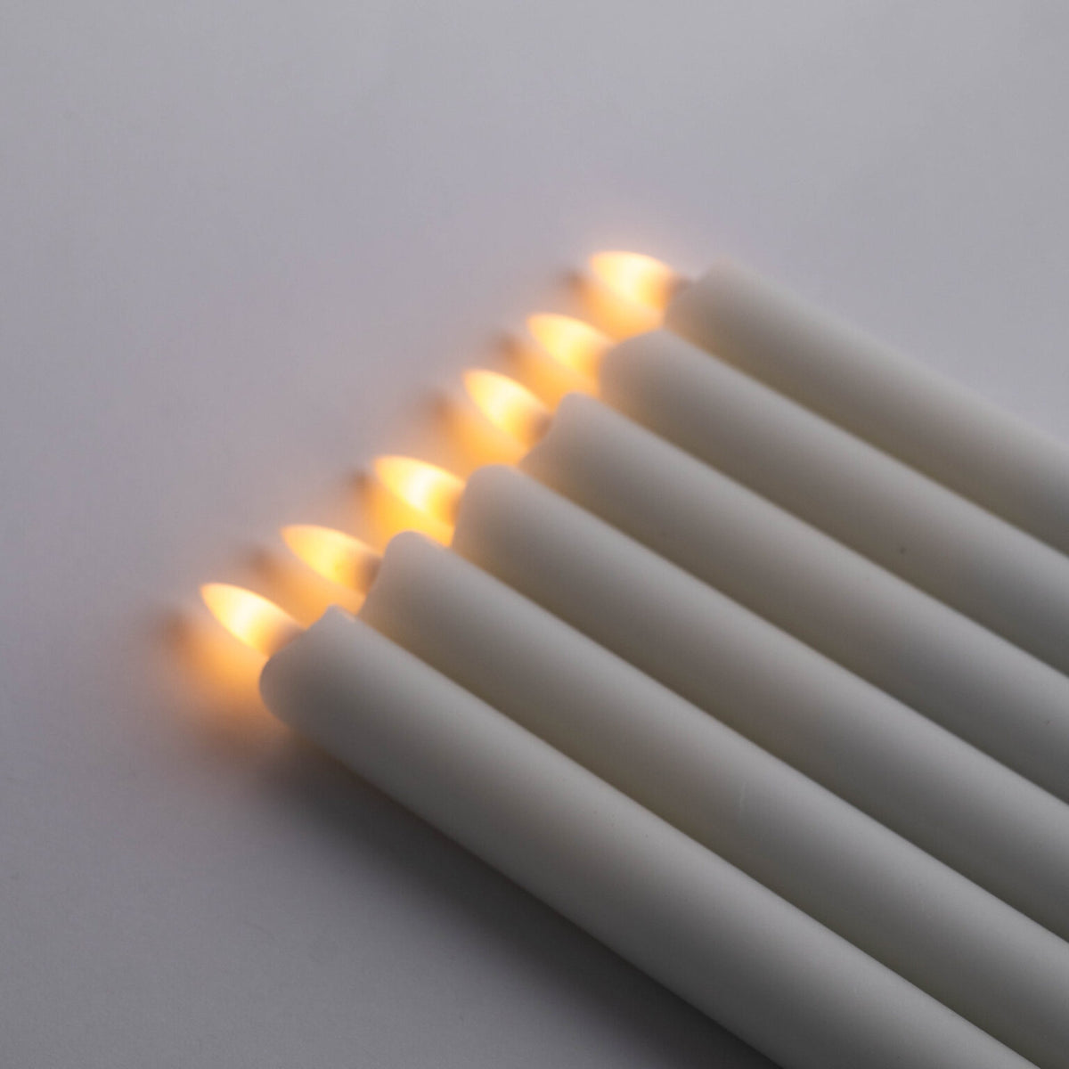OmniLiving™ Smart Lysstyret LED Stearinlys med Timer | Flammeløse Levende Lys