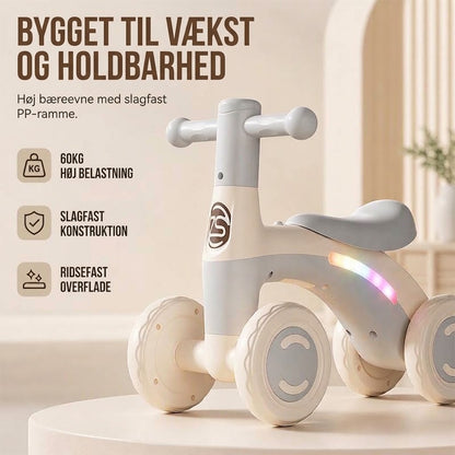 OmniLiving™ 4-Hjulet Balancecykel til Børn | Med Musik & LED-Lys