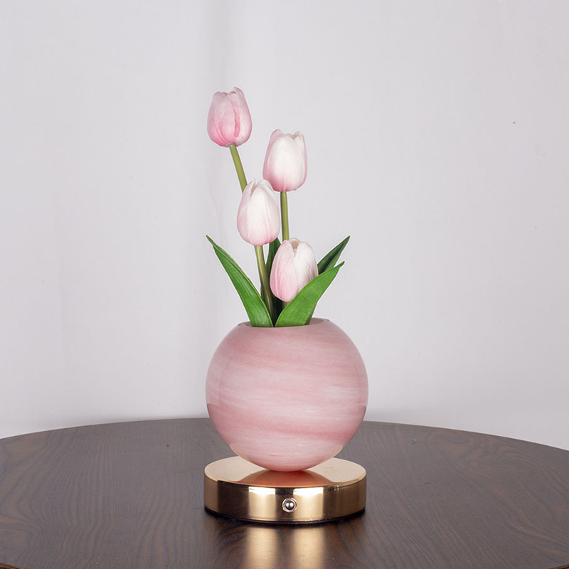 KiddieGlow™ Elegant Tulipan Buket Natlampe | Stemningsfuld LED Bordlampe til Soveværelse